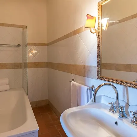 Palazzaccio 26, Emma * Arezzo