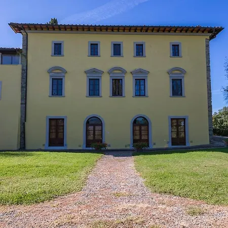Palazzaccio 26, Emma