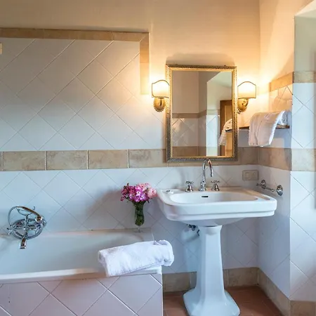 Palazzaccio 26, Emma Villa *