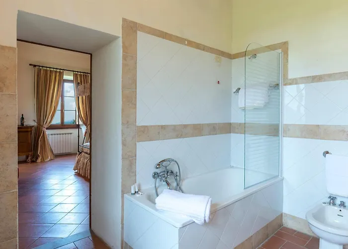 Villa Palazzaccio 26, Emma *