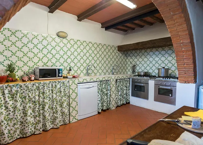 Palazzaccio 26, Emma