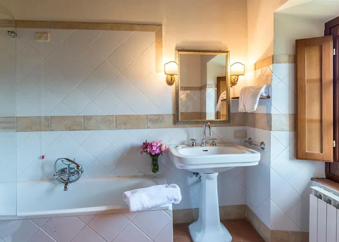 Palazzaccio 26, Emma Villa *